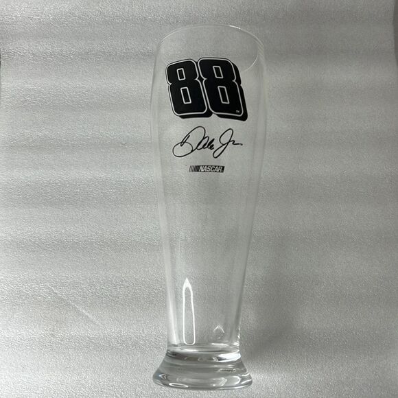 Nascar 88 Dale Jr 20 Ounce Drinking Beer Glass - Picture 4 of 5
